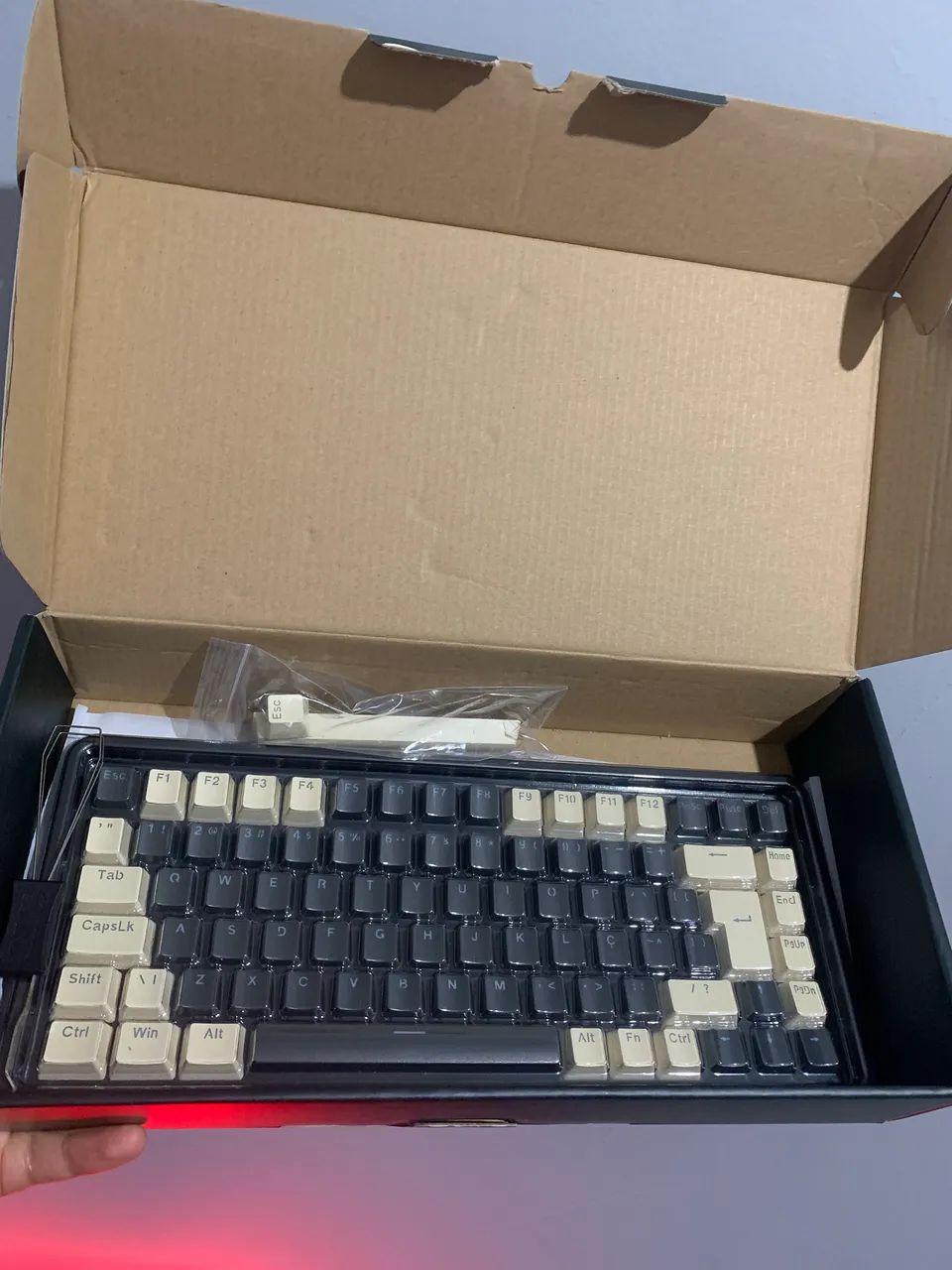 Teclado Redragon Phantom Pro - 75% ABNT2 Bluetooth - Foto 3
