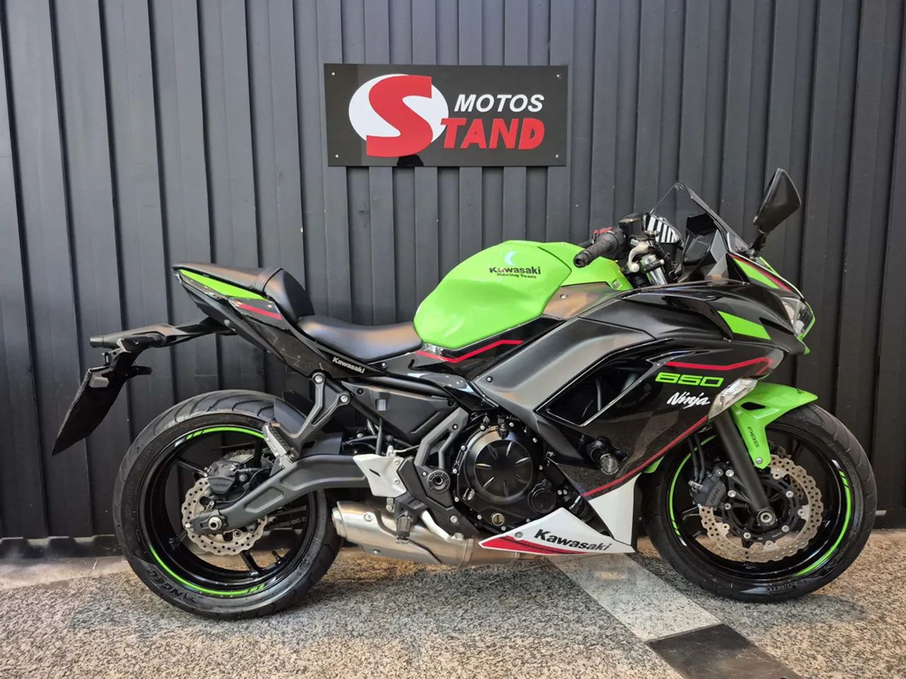 Kawasaki Ninja 660 cc 