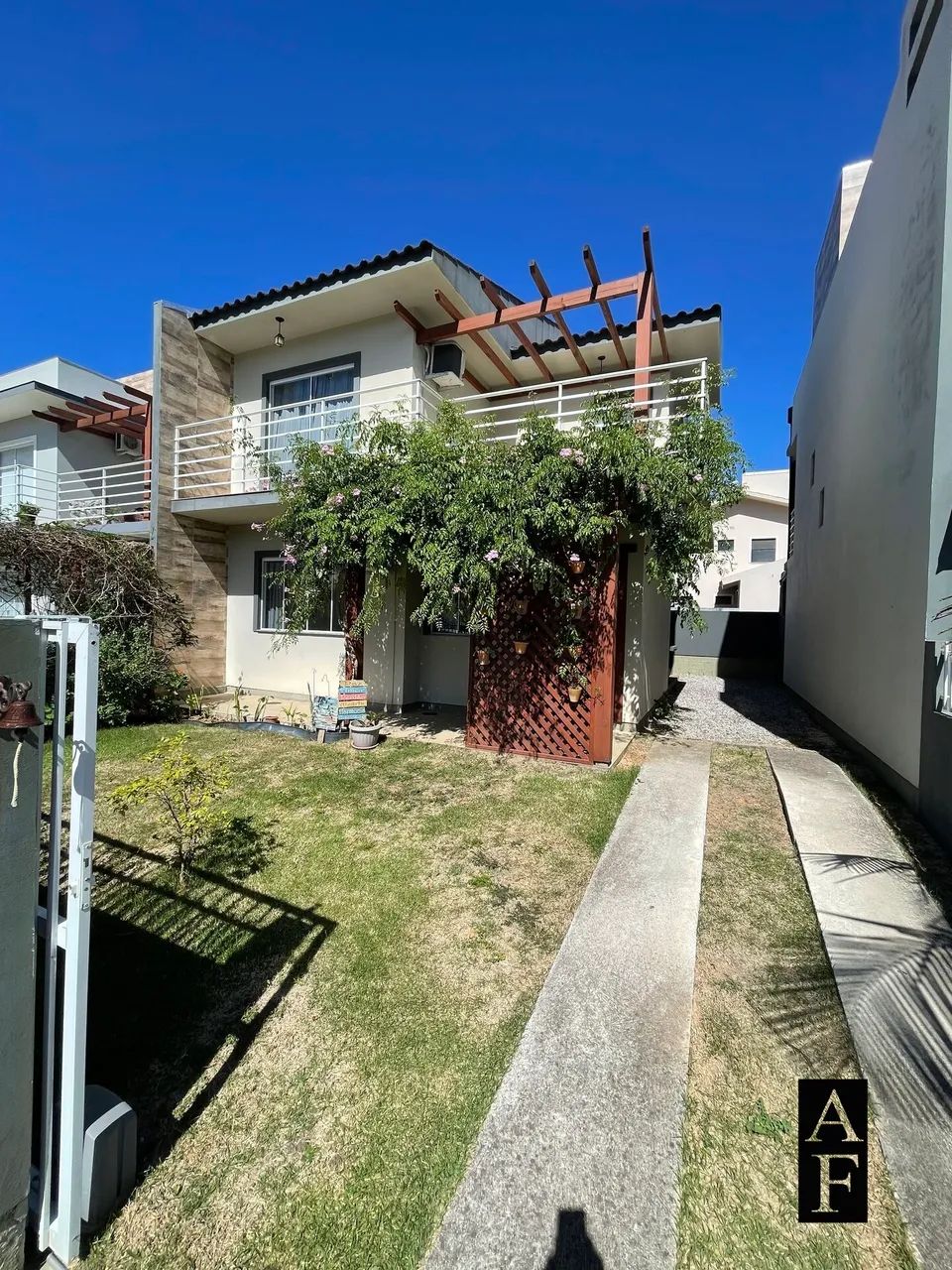 Casa para alugar no bairro Ambrósio - Garopaba/SC