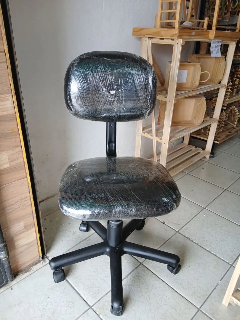  Cadeiras  de escritório  - Foto 3