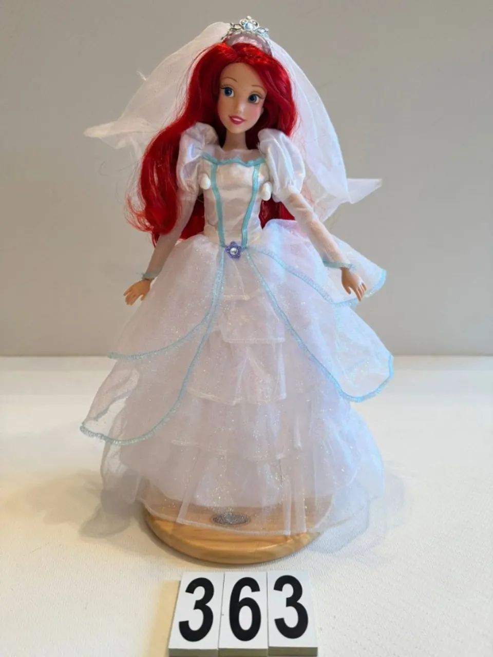 BONECA  ARIEL DISNEY STORE 