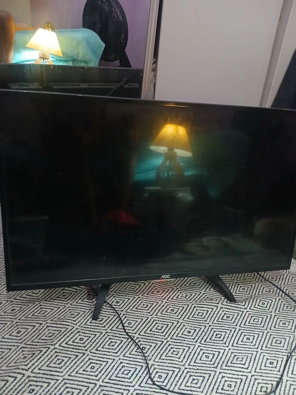 Tv Aoc 32 Smart com tela quebrada  - Foto 3