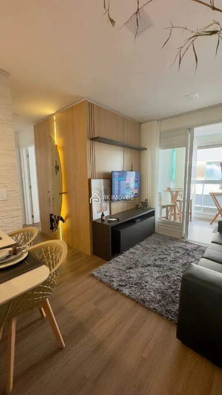 Apartamento mobiliado face leste 2 dormitórios e 1 suíte bem distribuído