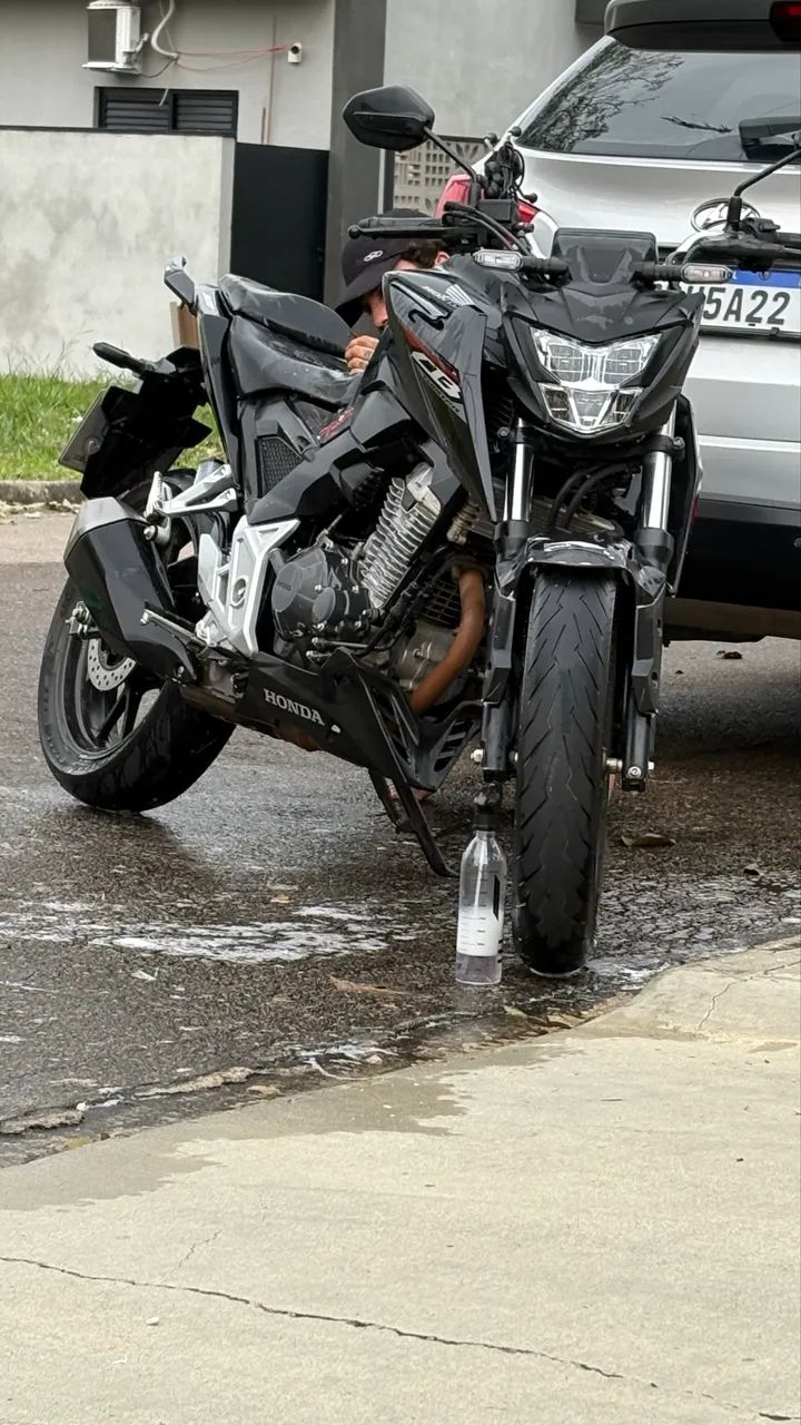 CB300f  - Foto 4