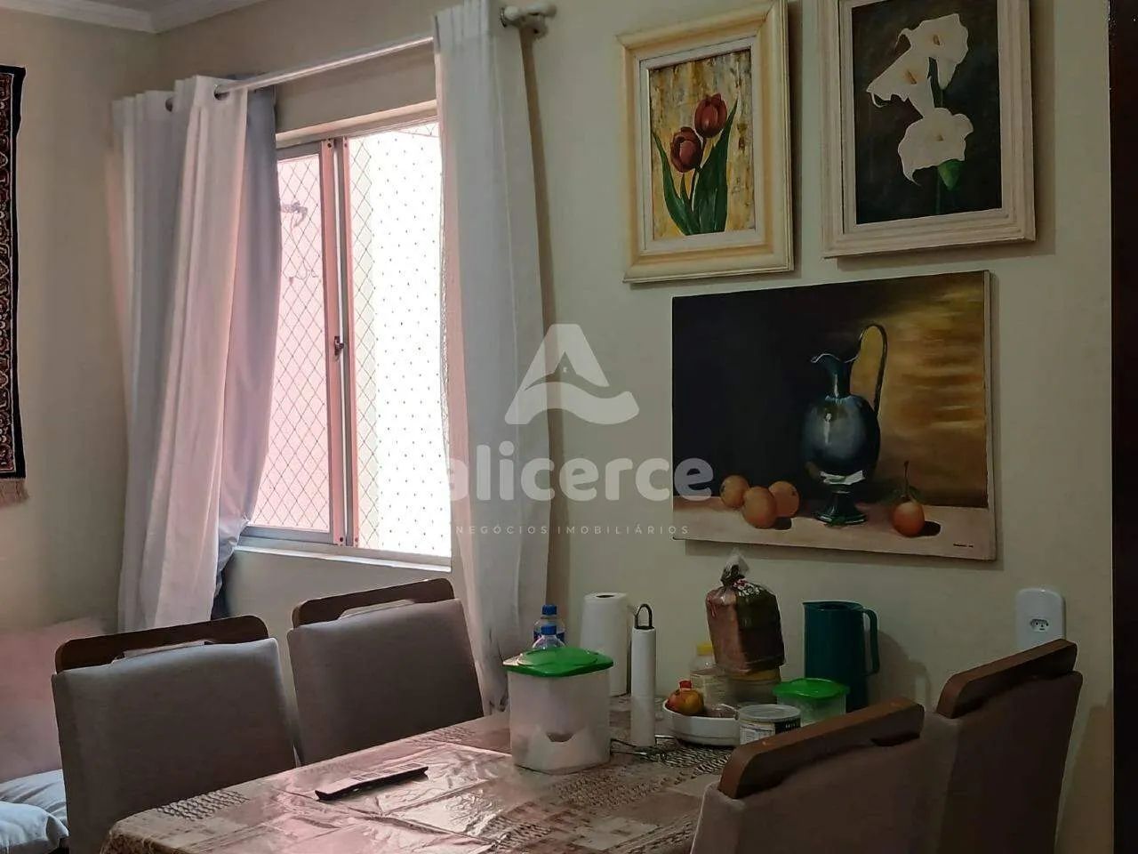 Apartamento reformado, sol da manhã, com 2 dormitórios no Real Parque - Foto 3