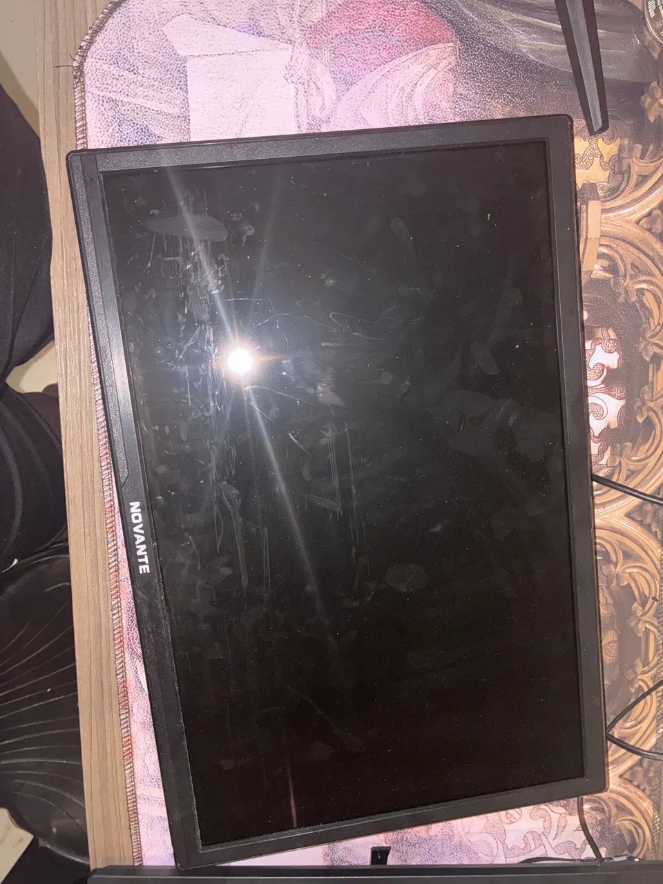 Monitor novante419359909416151040