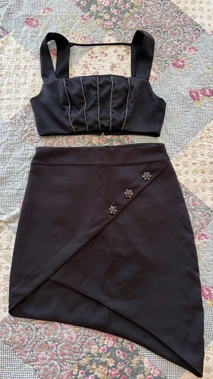 CONJUNTO SAIA E TOP COM BRILHO - Foto 5
