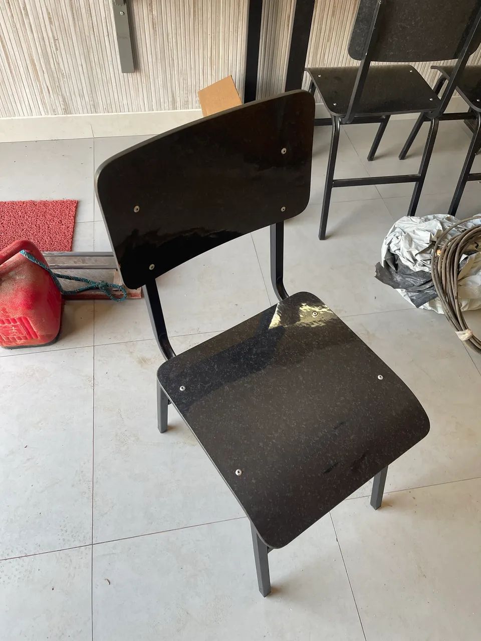 Cadeira tipo escolar