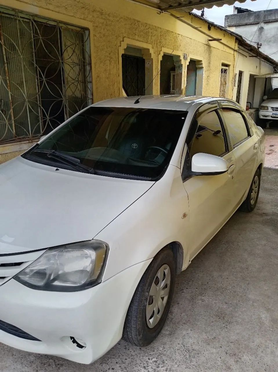 Toyota Etios ETIOS XS SEDAN1.5 FLEX 16V 4P MEC. 2015