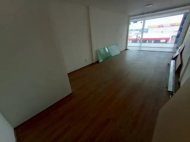 Alugo Salas 23m² á 31m² em Prédio Comercial no Parque Dez - Foto 4
