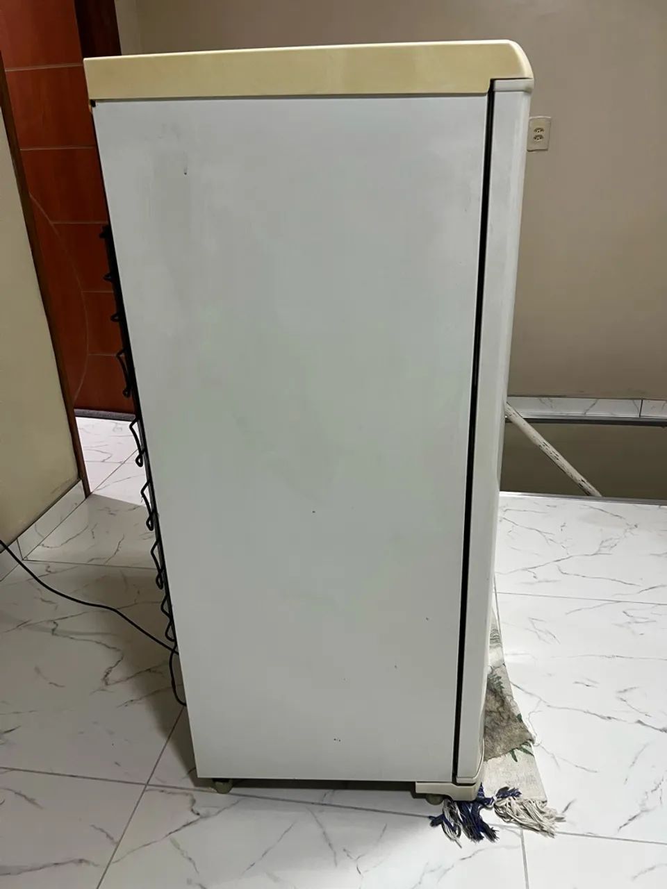 Freezer vertical Electrolux  - Foto 3
