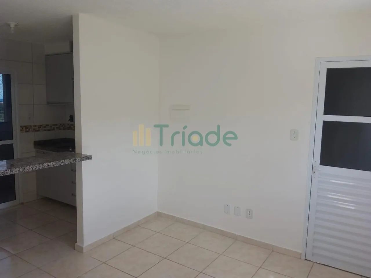 APARTAMENTO 2 QTOS COM ARMÁRIOS PLANEJADOS NA COZINHA - COND. ESPLANADA PARK I - Foto 7