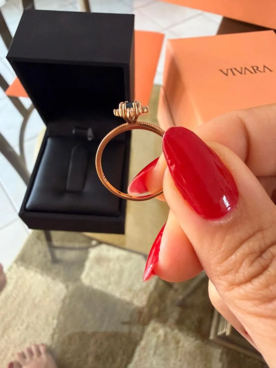 Anel Vivara Ouro Rosé 18K com Topázio London e 4 Diamantes.  Aro 13/14 - Foto 3