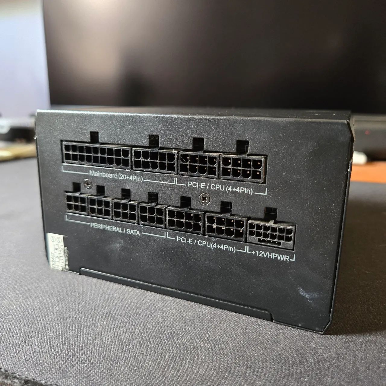 Fonte 1000w Platinum full modular testado teclab RiseMode Zeus 1000w - Foto 2