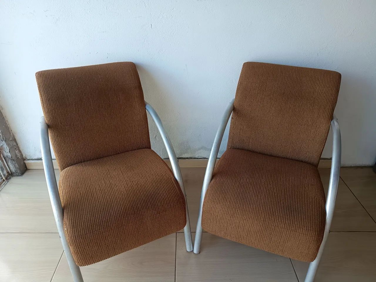 2 Cadeiras de Sala de Estar 