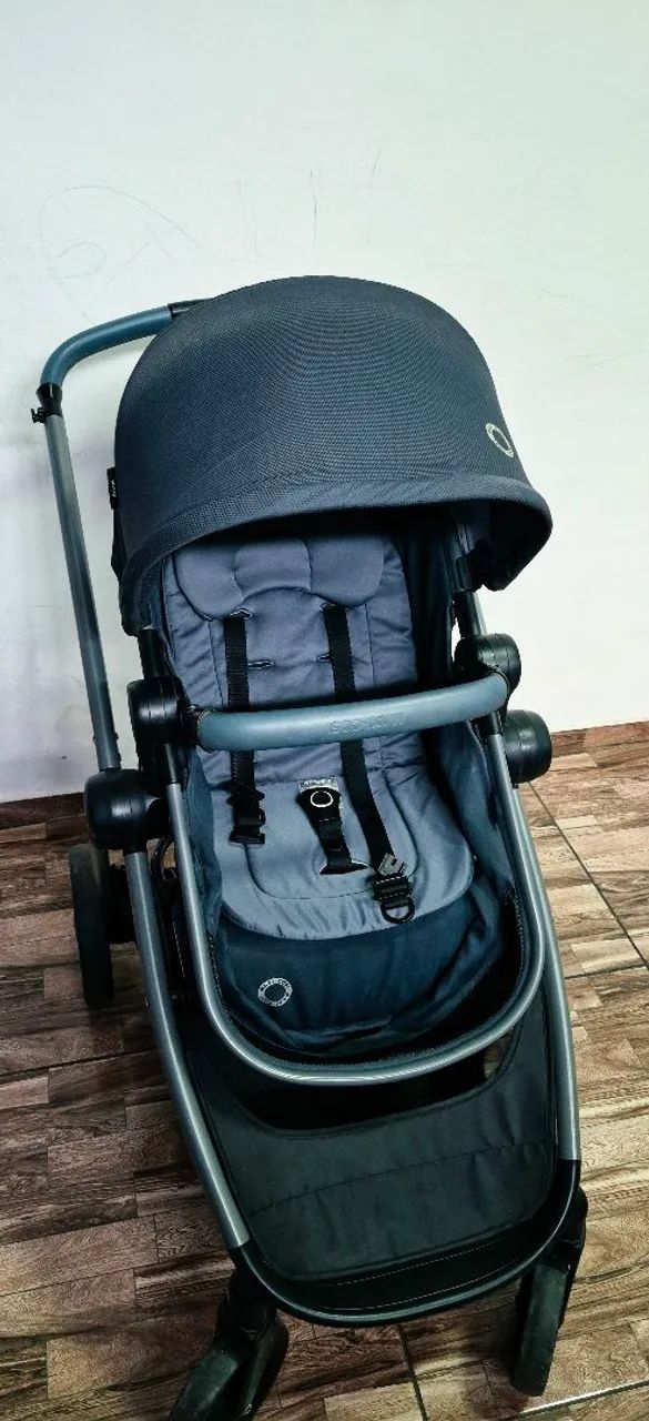 Vendo carrinho de bebê 