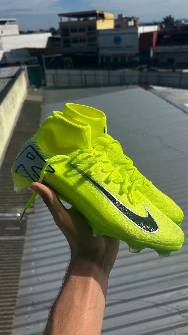 CHUTEIRA NIKE 42 - Foto 2