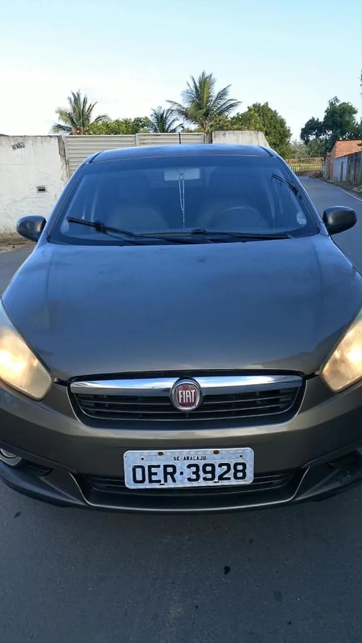 Fiat Grand Siena ESSENCE 1.6 FLEX 16V 2013