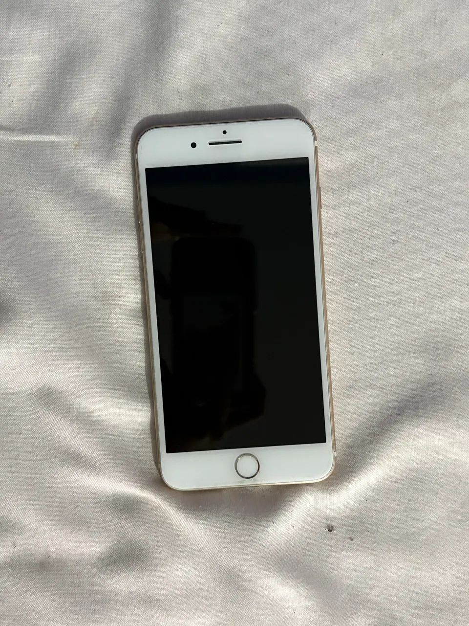 iPhone 7 Plus 32 GB Dourado