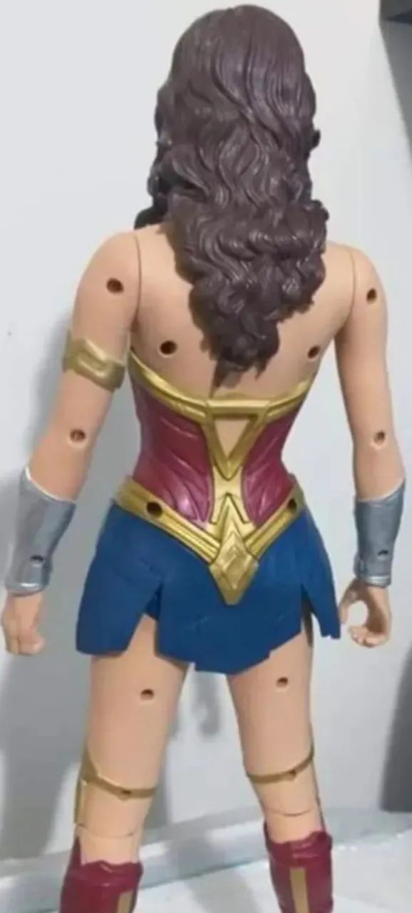 Boneca mulher maravilha - Foto 2