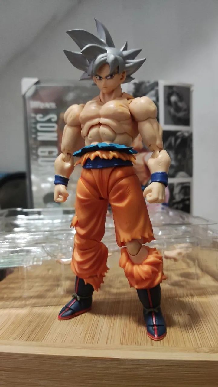 Goku instinto superior Sh figuarts Bandai  - Foto 4