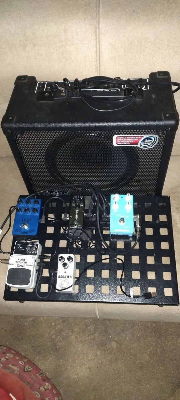 Amp joyo dc30 e 5 pedais 