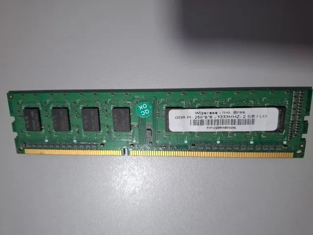 Memória RAM 2GB 