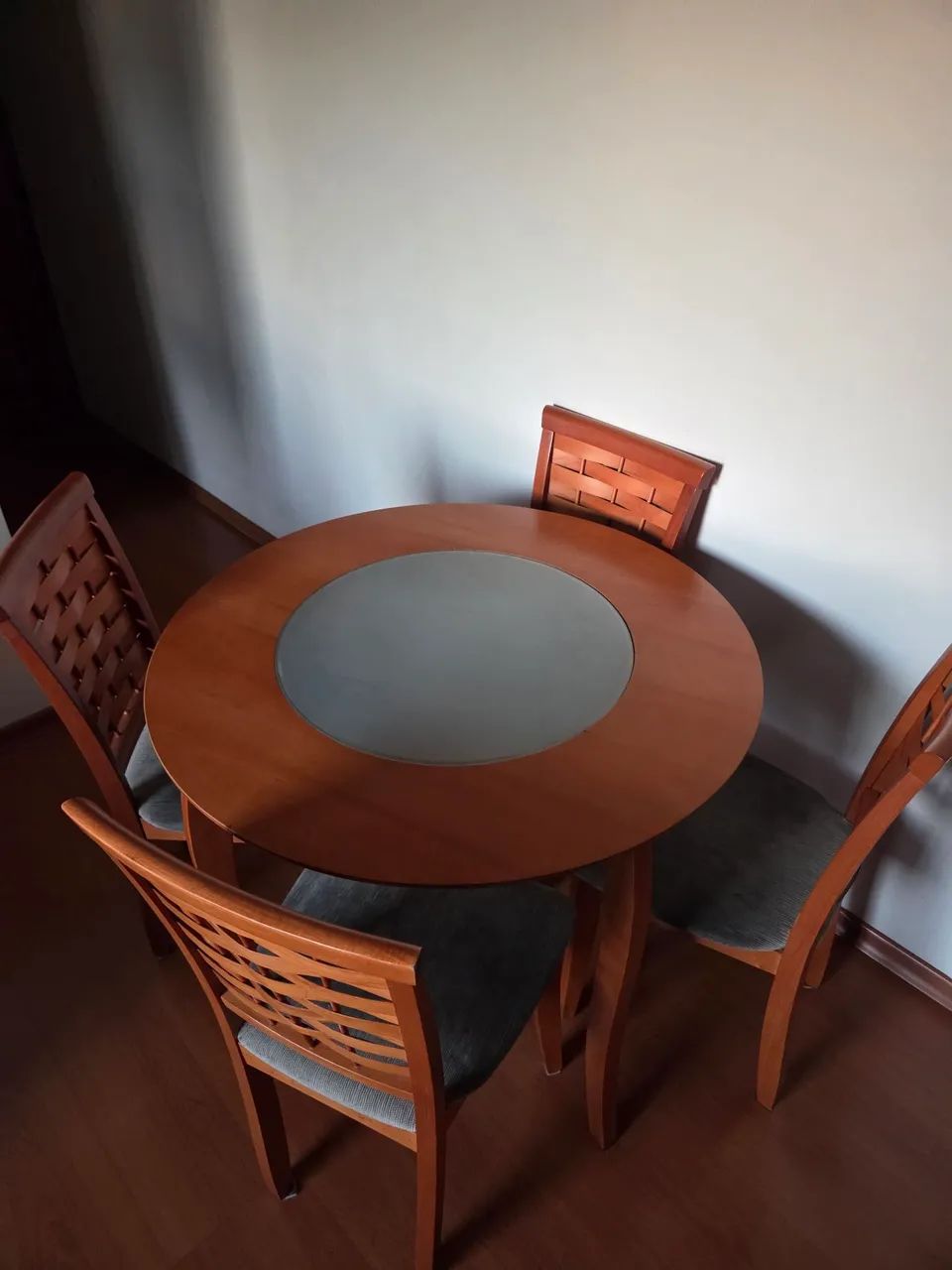 Mesa de Jantar,/ 4 cadeiras - Foto 3