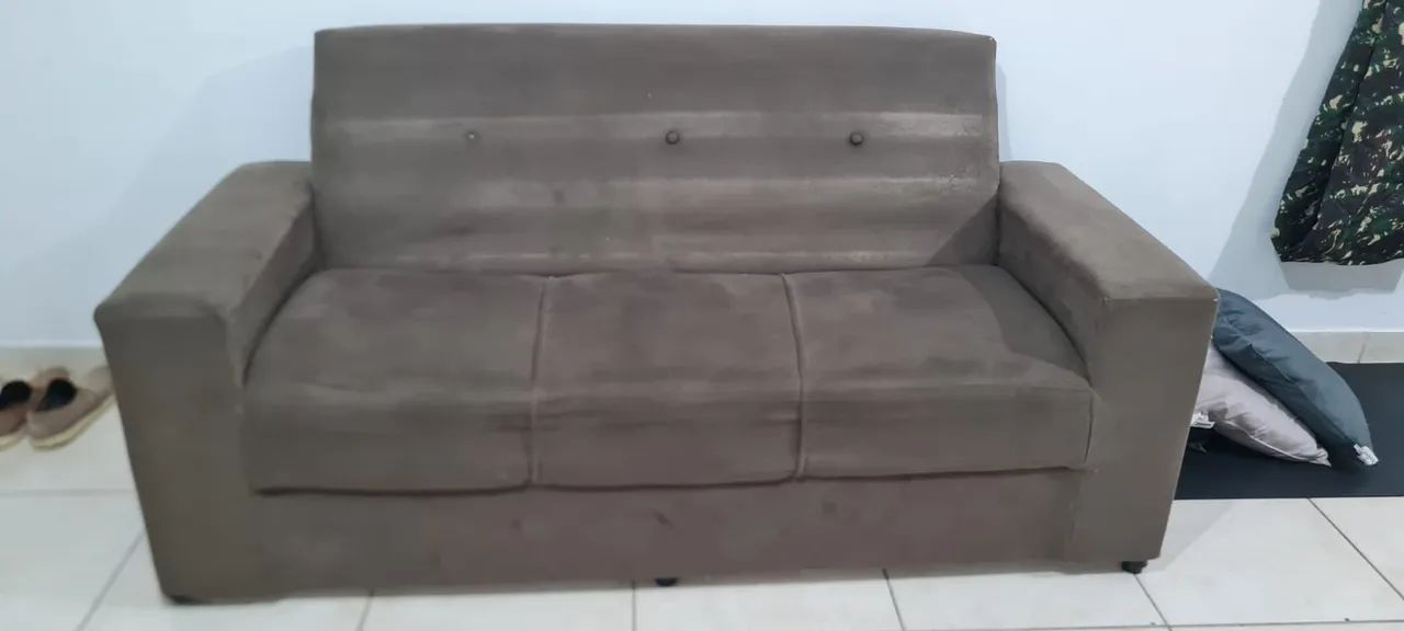 Sofá 3 lugares 