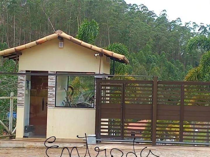 Vendo terreno em chácara 
