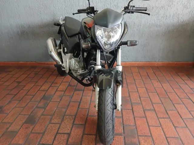 Honda CB 300R 2013 - Foto 2