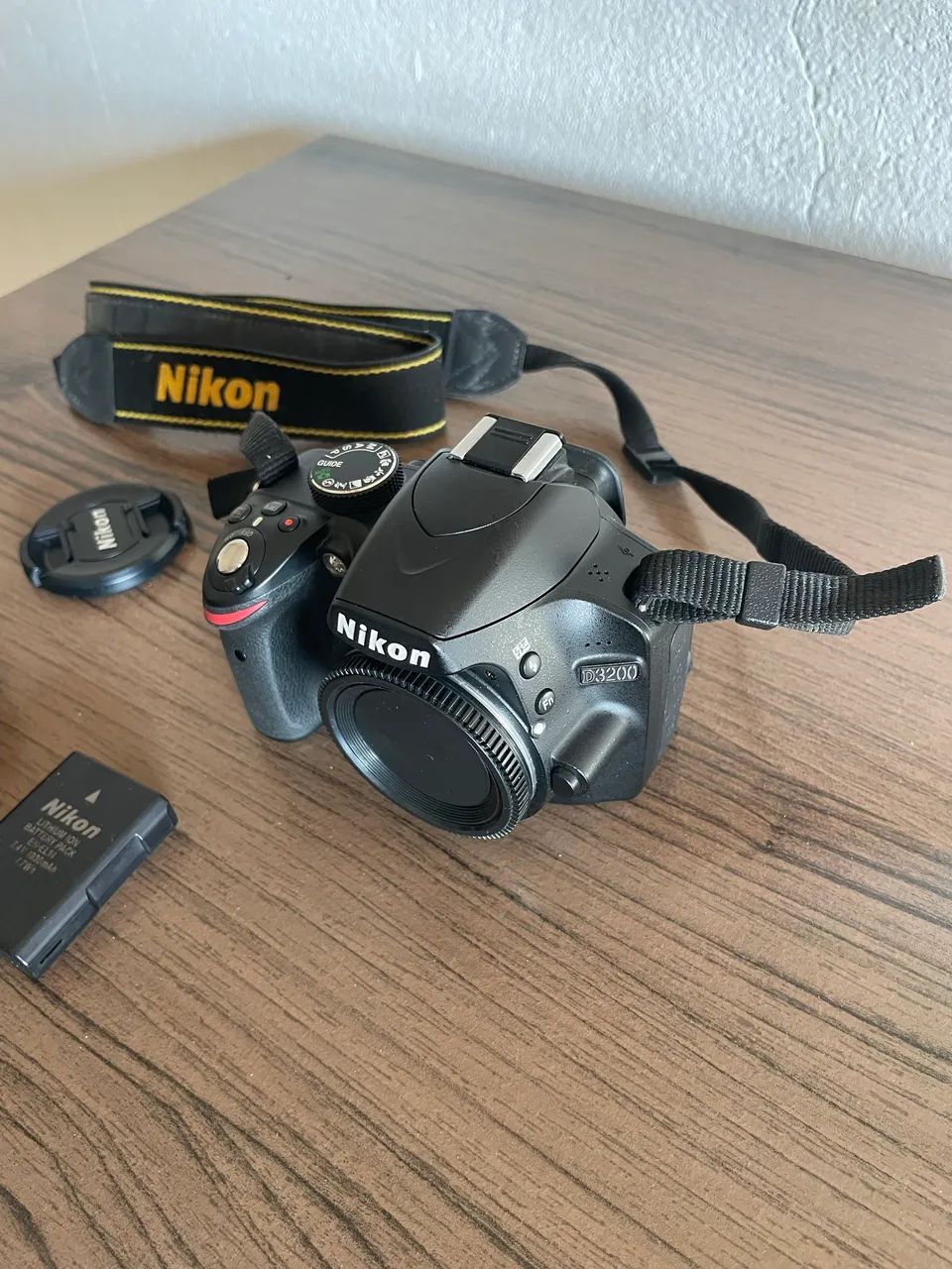 NIKON D3200