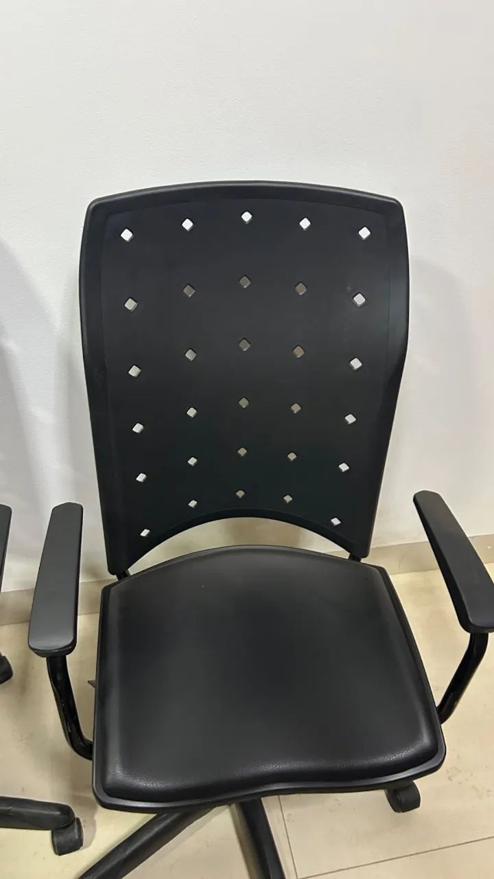 3 Cadeiras Ergoplax com Braços - Foto 2