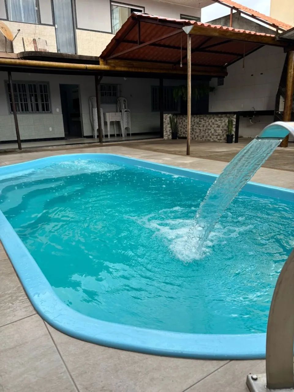 Casa de piscina e mesa de sinuca há 10min da praia do morro