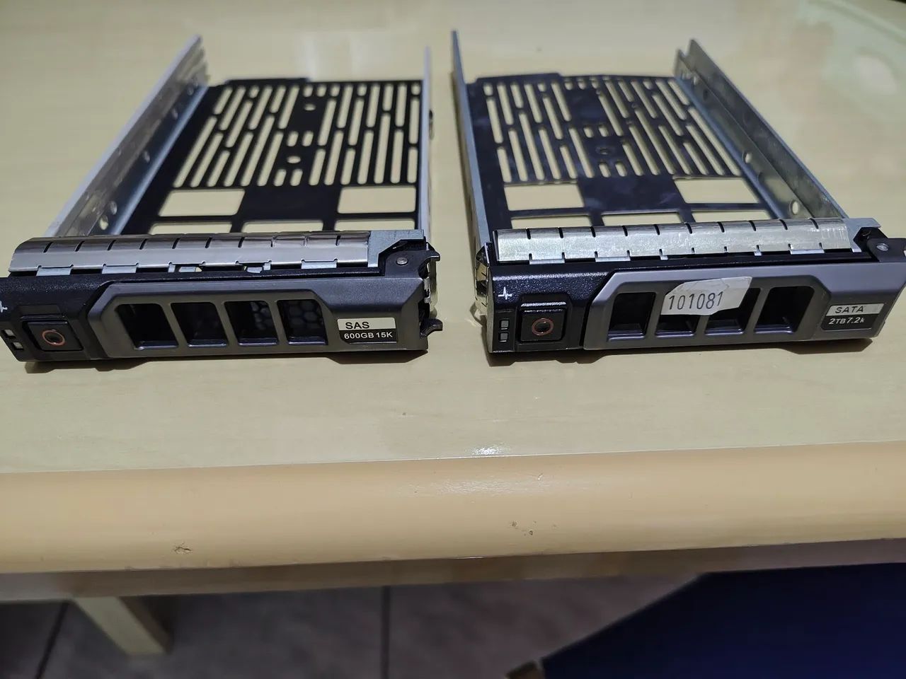 Gaveta Dell 3.5 para hd de Servidor. - Foto 2