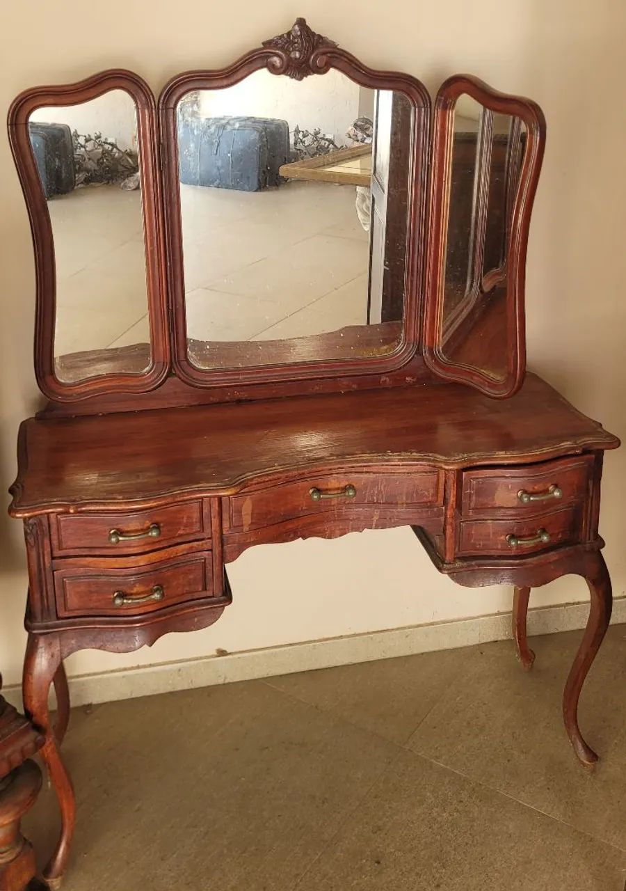 Dressing Table466447848545331200