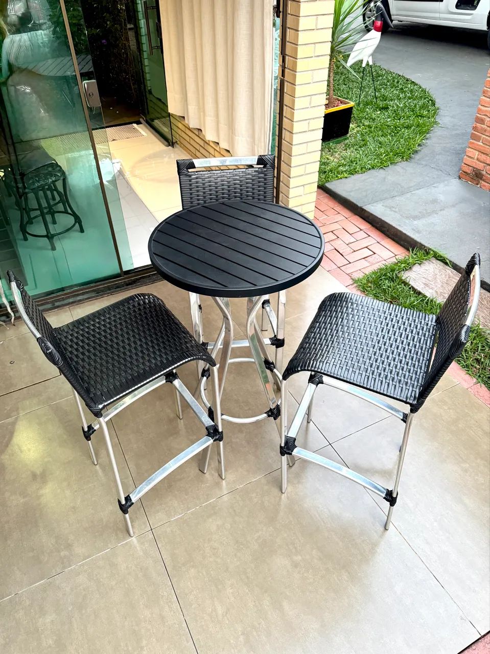 Conjunto de Mesa Bistrô + 3 Banquetas - Foto 2