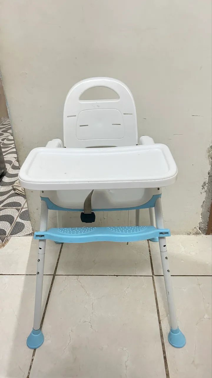 Cadeirinha de alimentação 