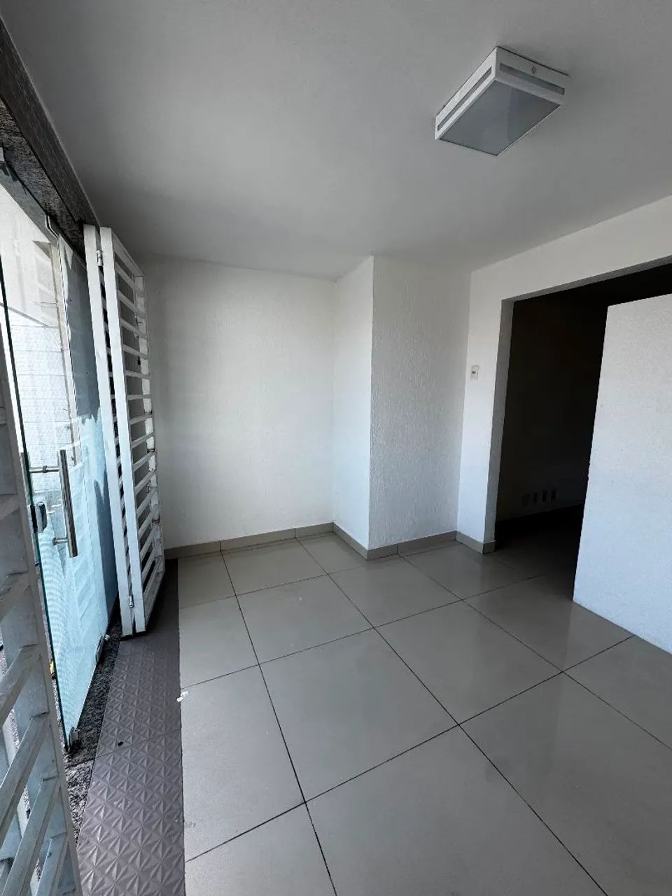 Aluga-se salas comerciais na gruta de lourdes - Foto 2