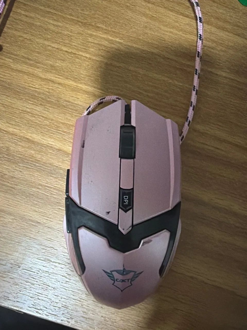 Mouse Trust Gav Gxt 101p Gaming 4800 Dpi em cor rosa - usado 