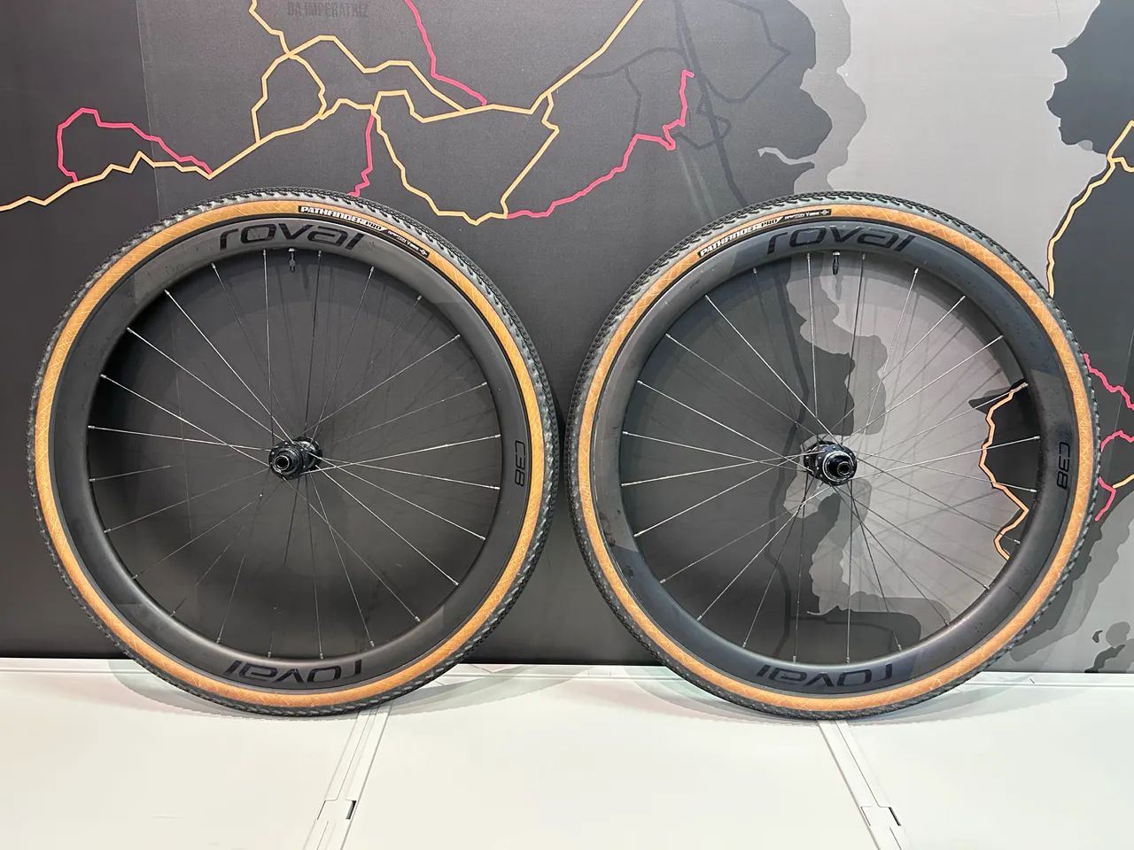 Rodas Roval C38 carbono