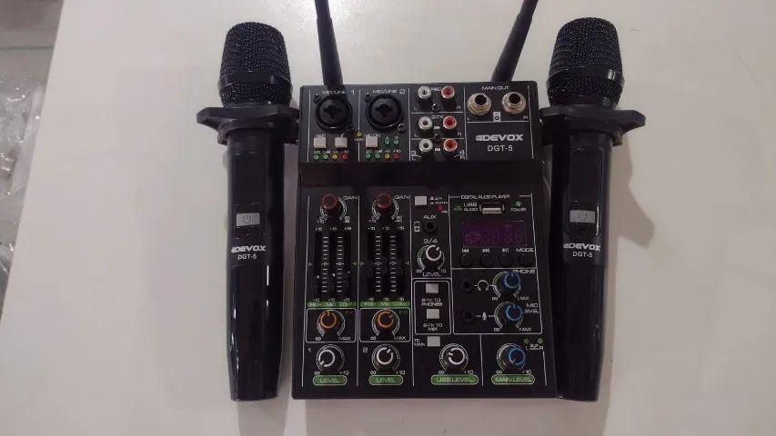 Mesa de Som Devox DGT-5 Com Microfones - Foto 2