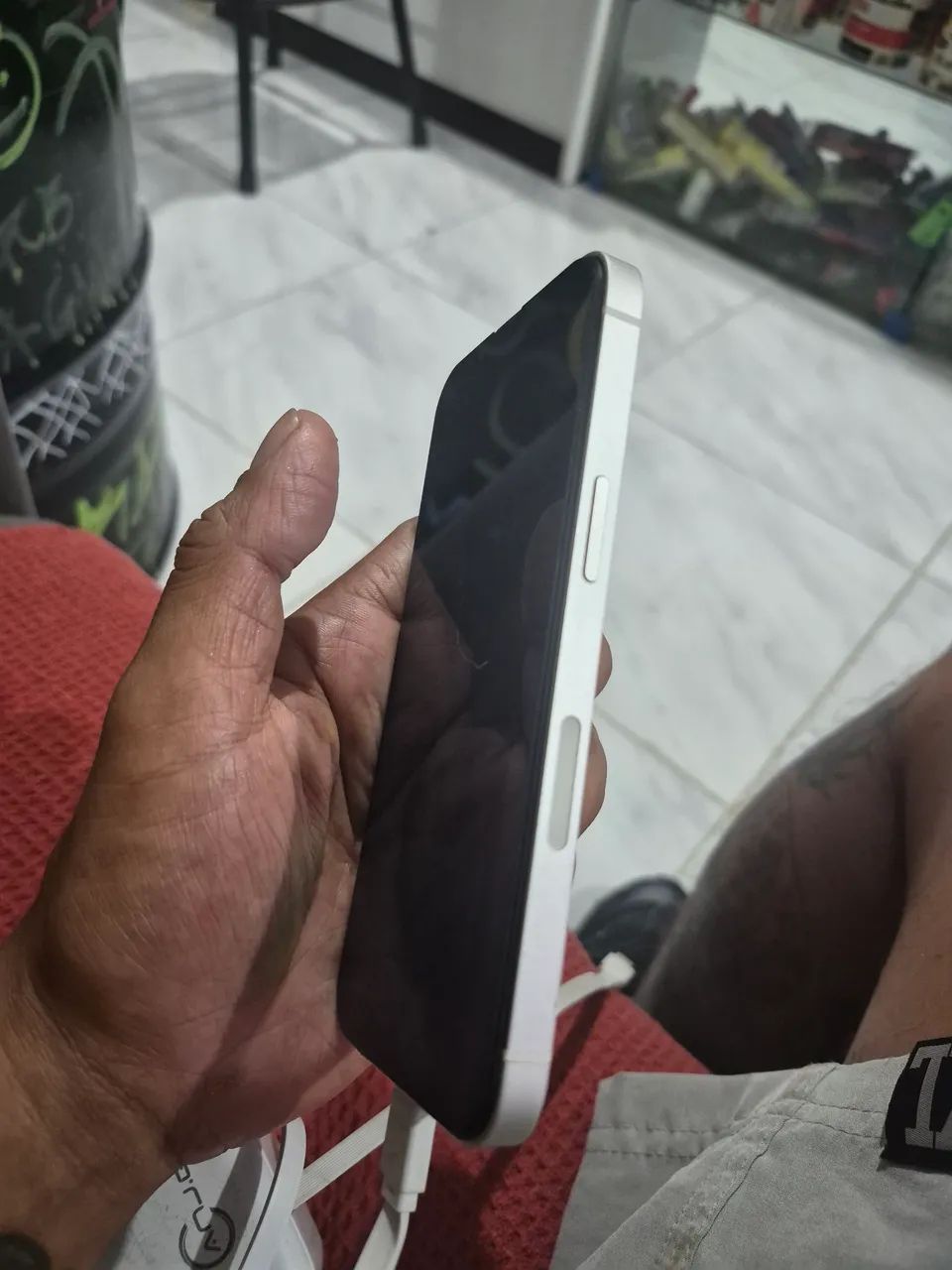 IPhone 13 branco 128g - Foto 3