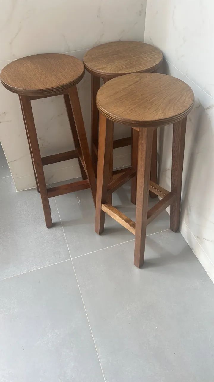 Banquetas novas em madeira   - Foto 2