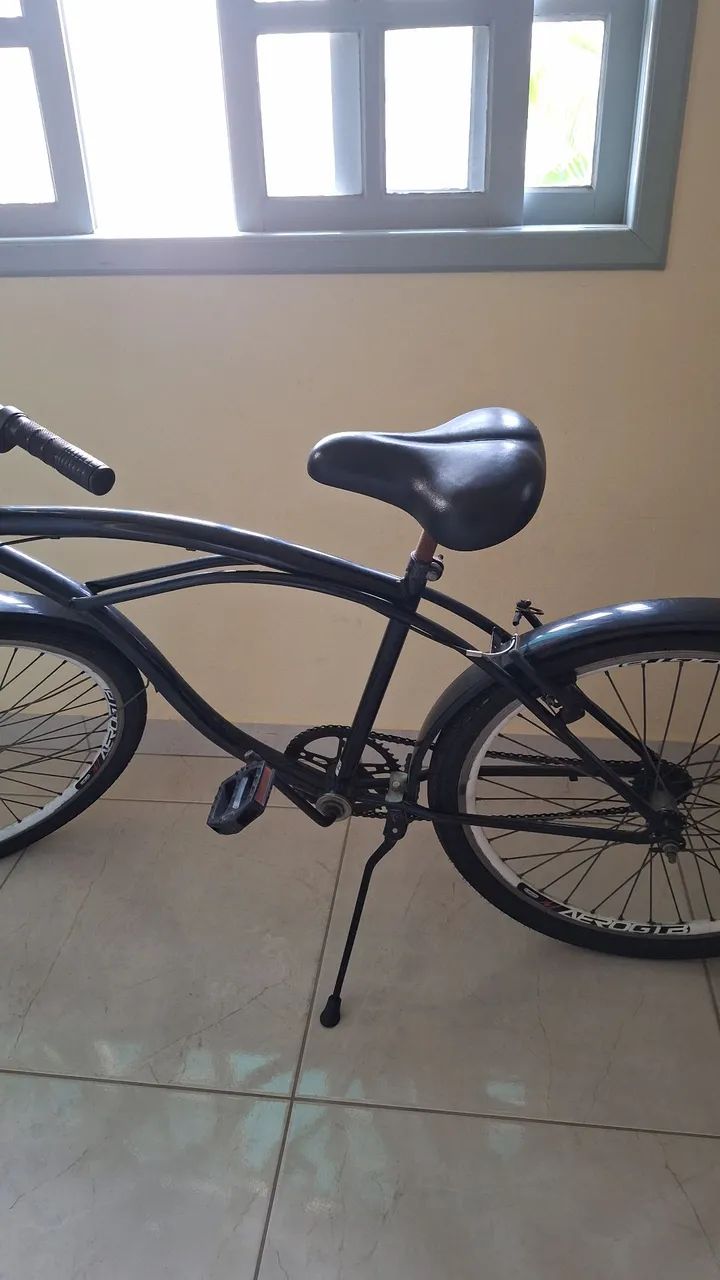 Bicicleta estilo Cruiser - preta - Foto 3
