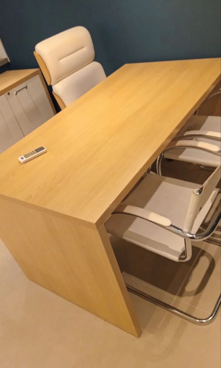 Mesa c/ gavetas escritório Tok & Stok  - Foto 3