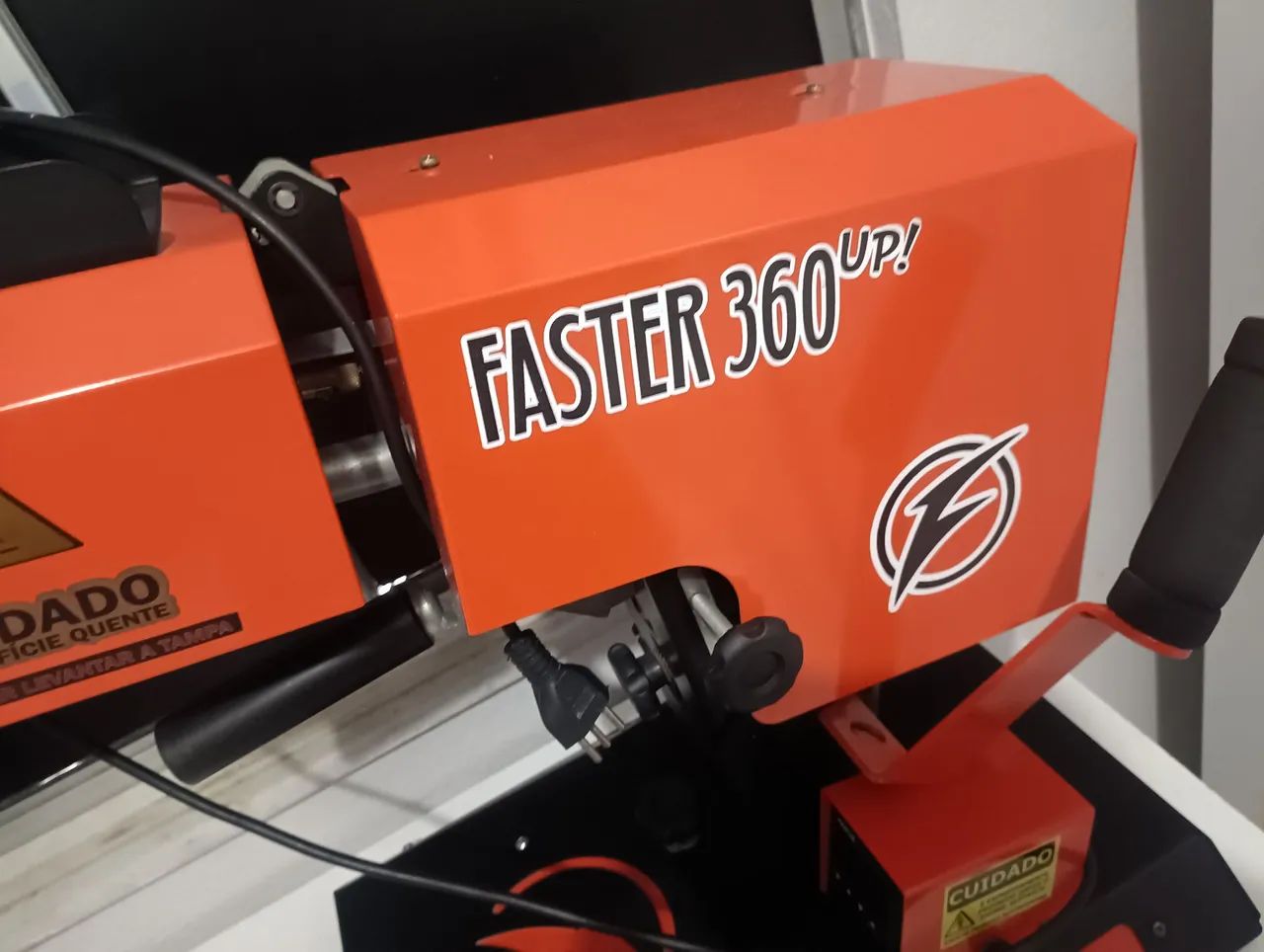 Faster 360° - Foto 2