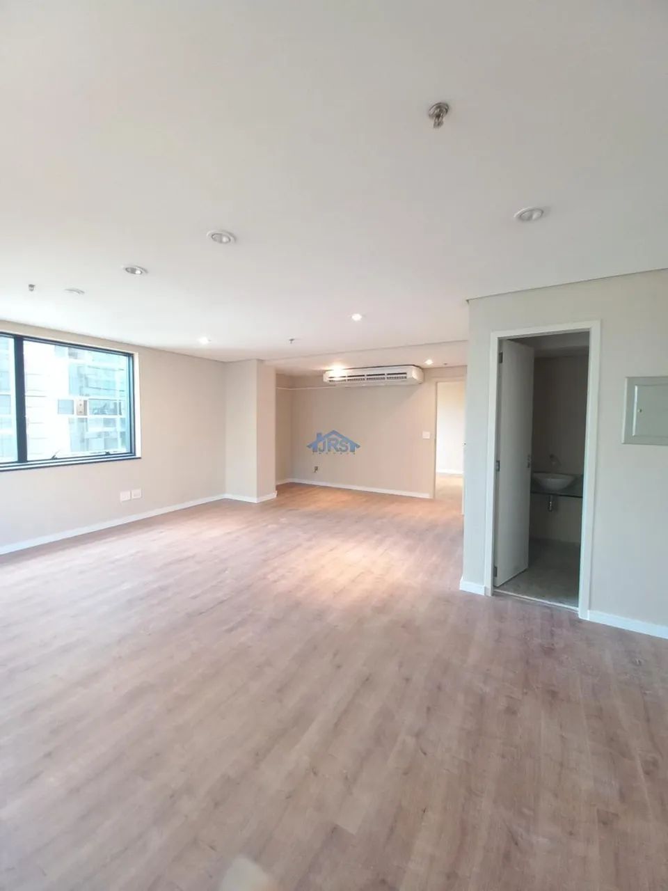 Sala para alugar em Barueri, Alphaville Industrial, com 223 m², Edifício Personal Business - Foto 5