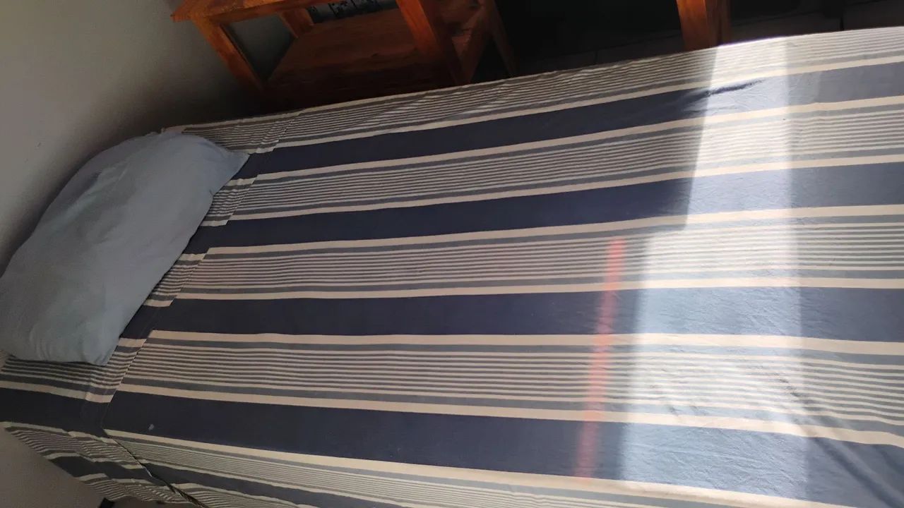 Cama de solteiro 