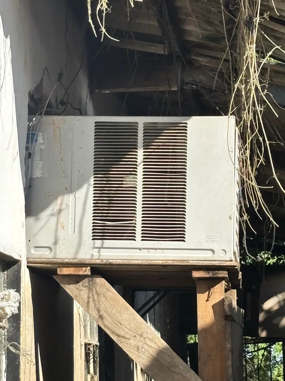 Vendo ar-condicionado 18.000 BTUs - Foto 3